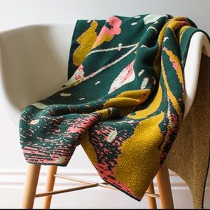 Hillery Sproatt Blanket Blooms Hunter Green